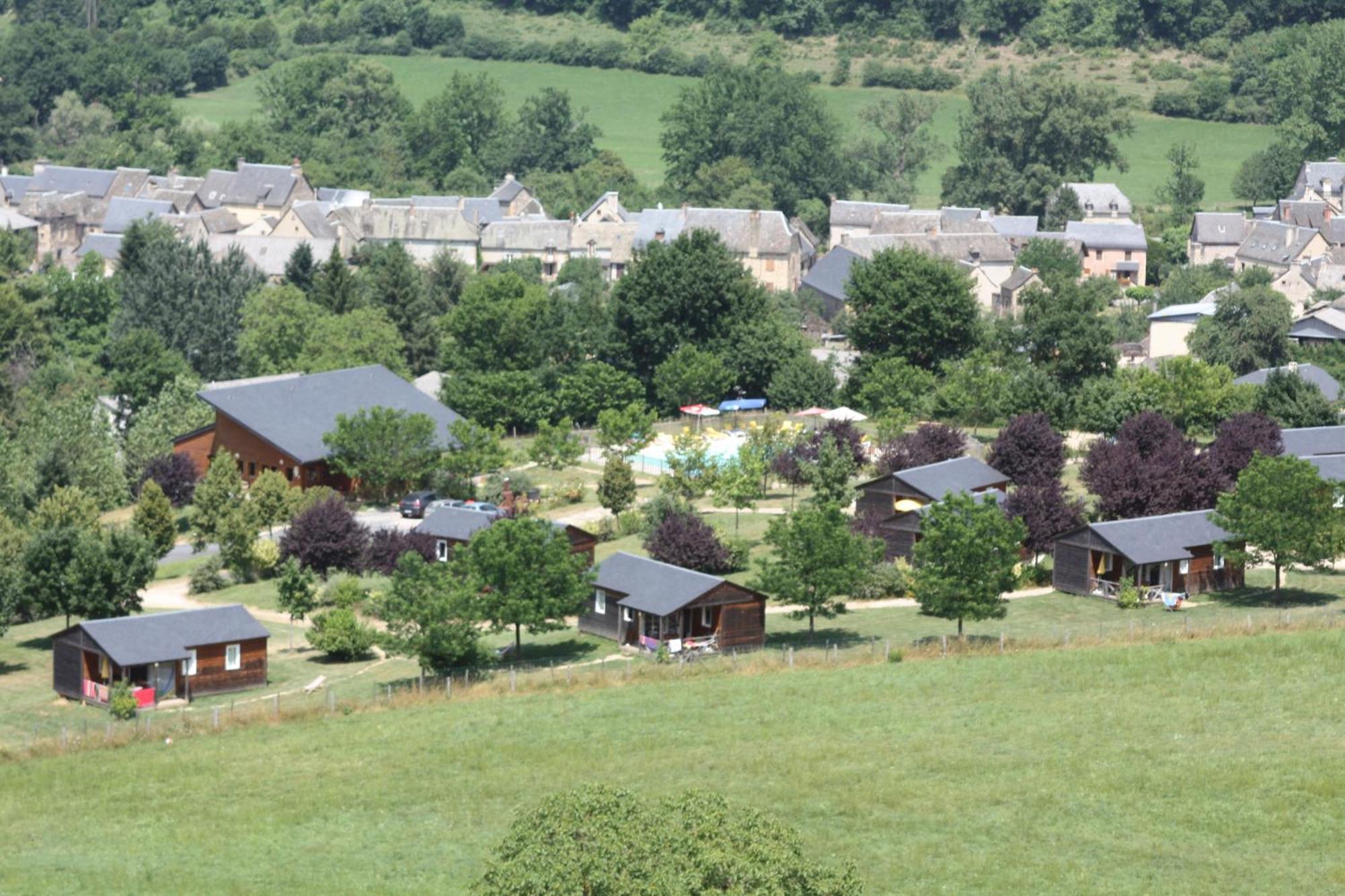 Village de Gite - La Cascade Sainte-Eulalie-d'Olt Extérieur photo